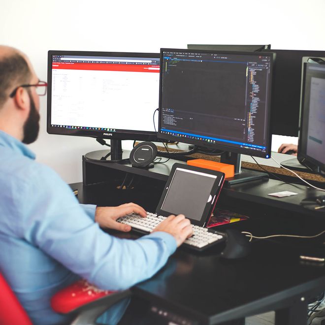 Entreprise d'Anglet accompagnée par l'agence technique Redmoot